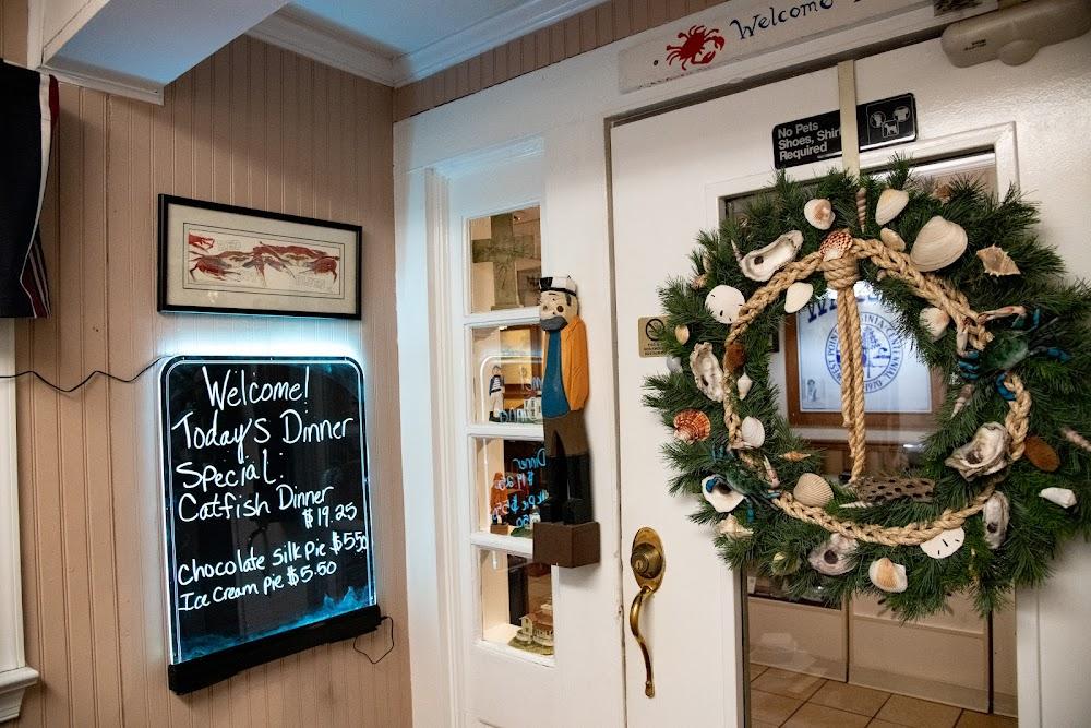 Tony & Georges Seafood/Italian Menu image 3